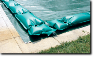 Coperture piscina invernali: servizio di copertura invernale piscina con teli